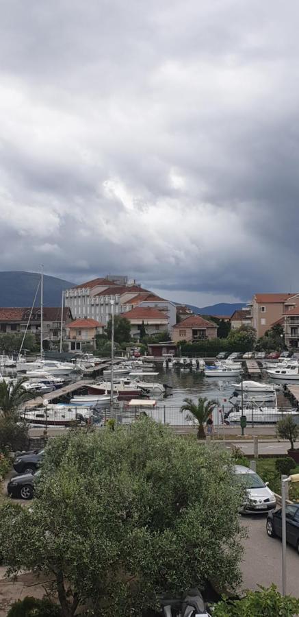 Studio Apartmani Vukasin Tivat Exteriör bild