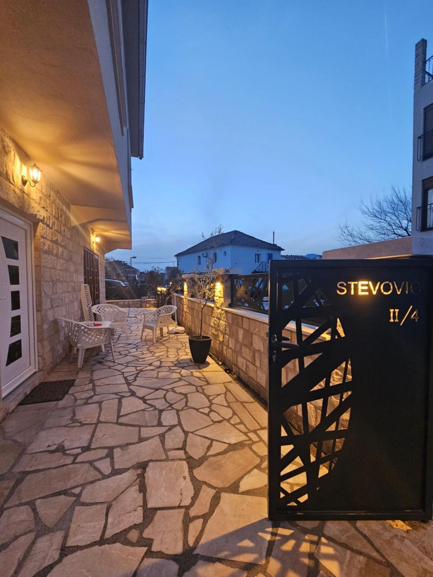 Studio Apartmani Vukasin Tivat Exteriör bild