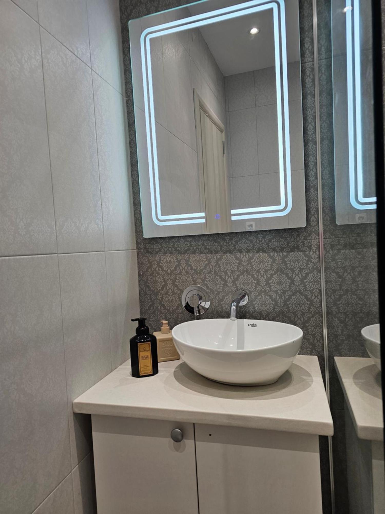 Studio Apartmani Vukasin Tivat Exteriör bild