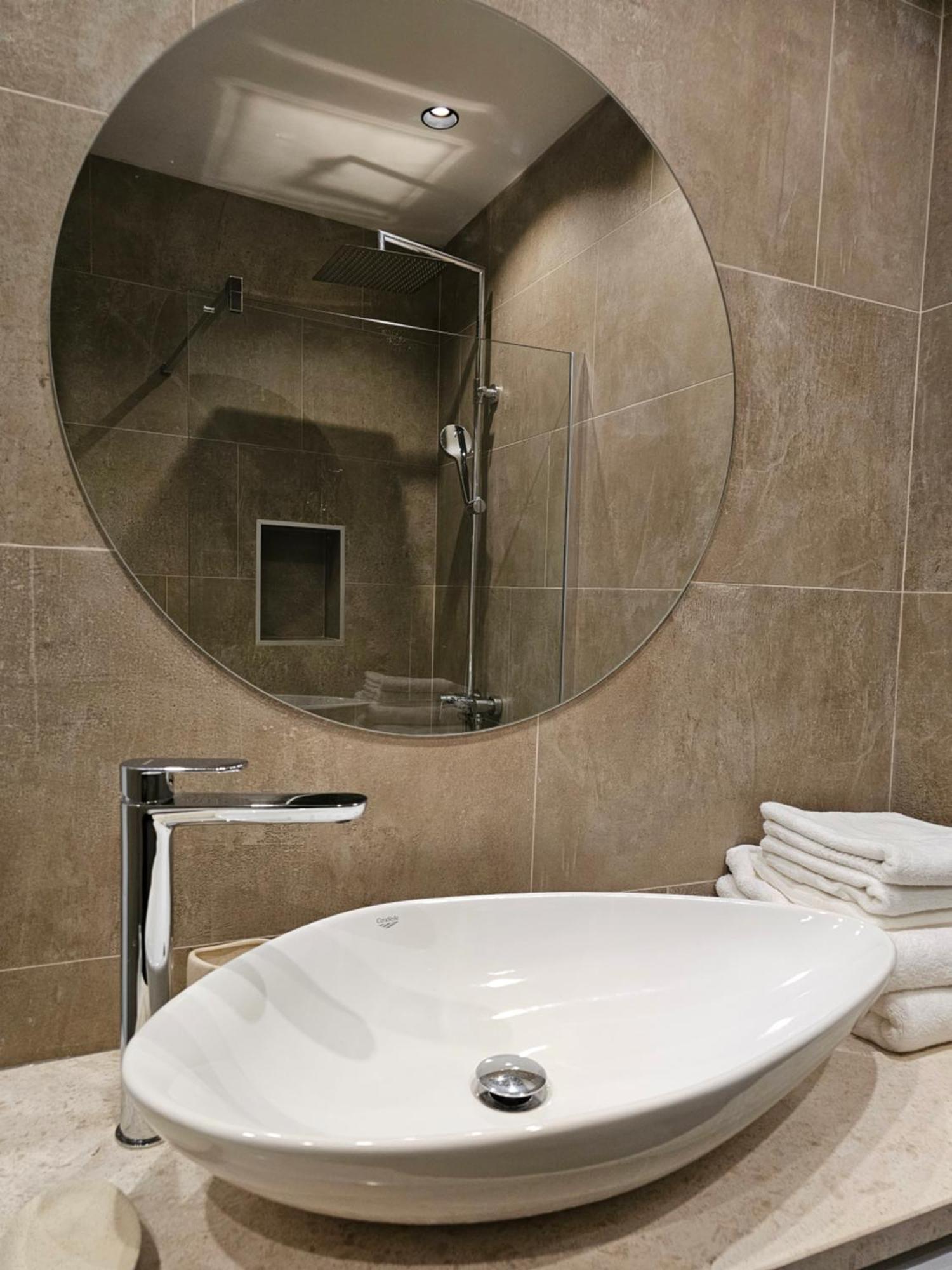 Studio Apartmani Vukasin Tivat Exteriör bild